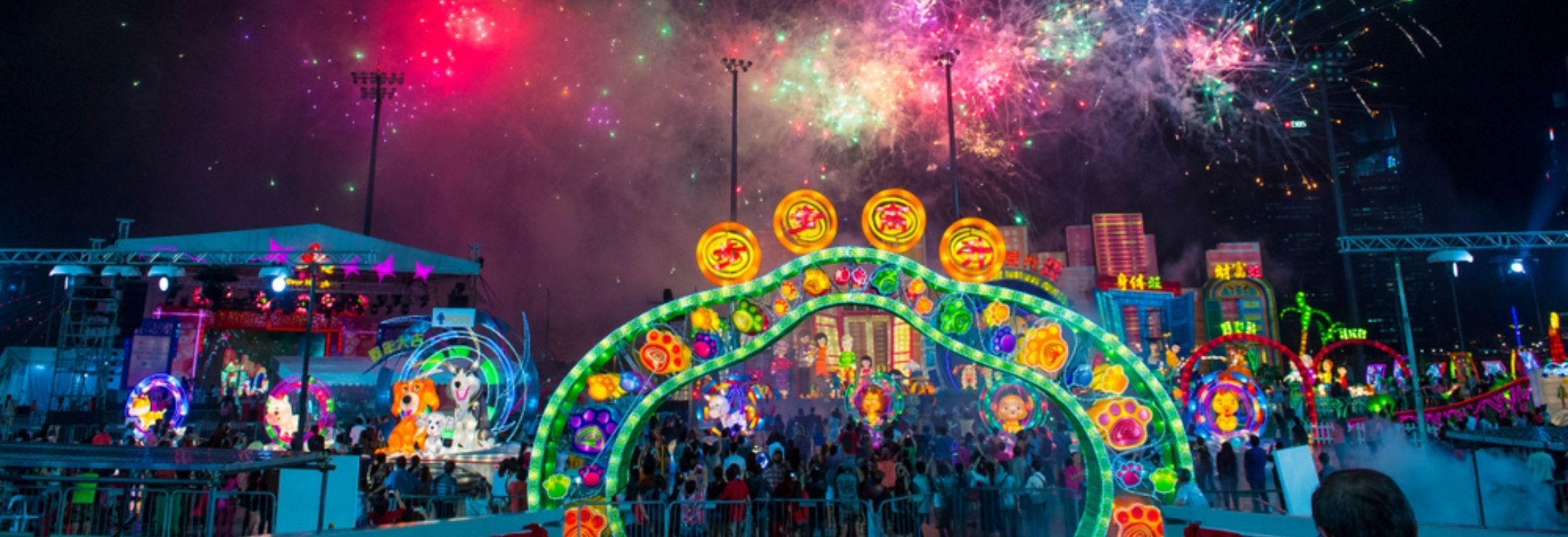 Surreal display of lights at the River Hongbao Festival