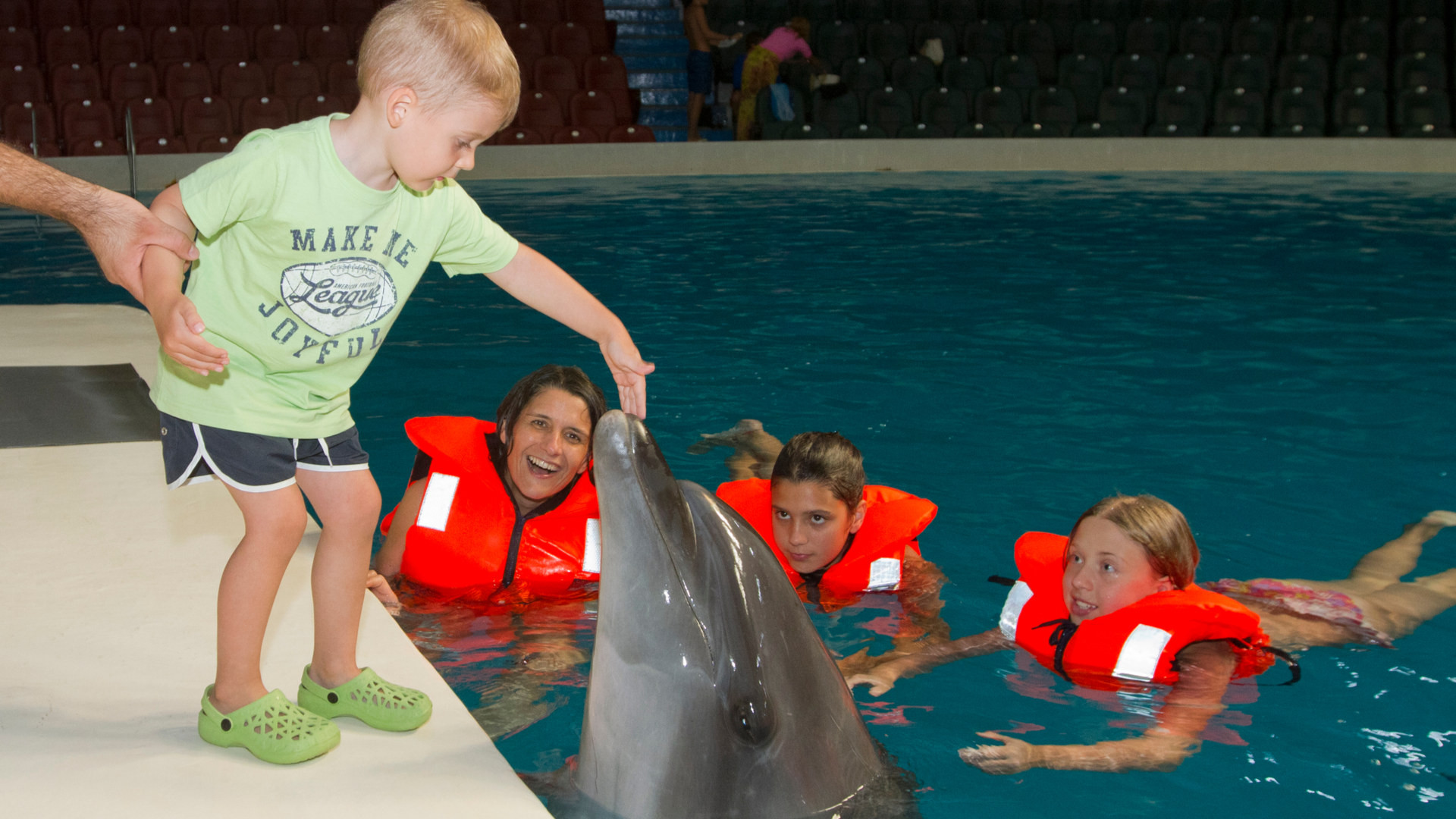 Dubai Dolphinarium