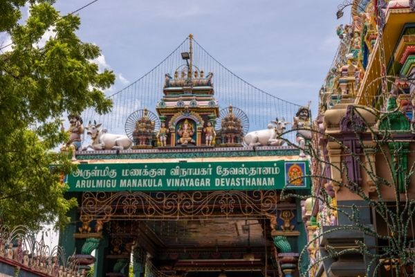 Unusual elephant encounter at Pondicherry's Ganesha temple